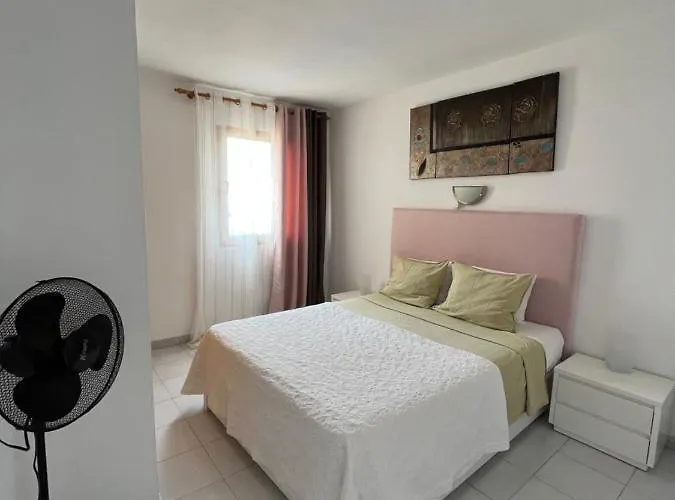 Daire Torres Del Sol , Americas , Cute